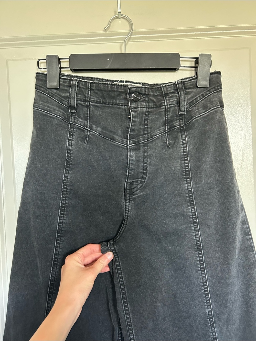 We The Free High-Waist Wide Leg Jeans in Charcoal - Picture 3 of 9